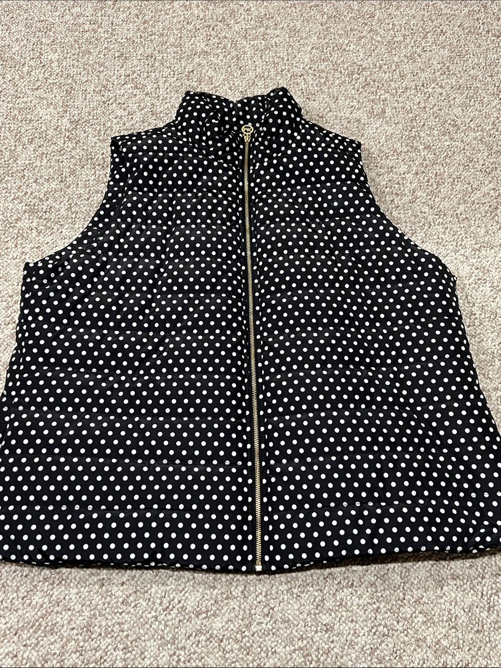 Michael Kors woman’s polka dot light weight puffer vest / 2X